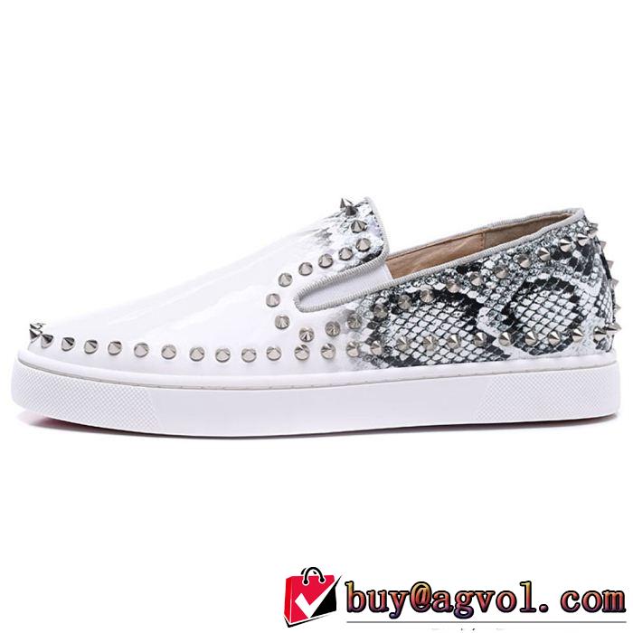 愛用者が多いルブタンコピーPIK BOAT PATENT白Christian Louboutinスリッポンローカットスポーティスニーカースパイク本革