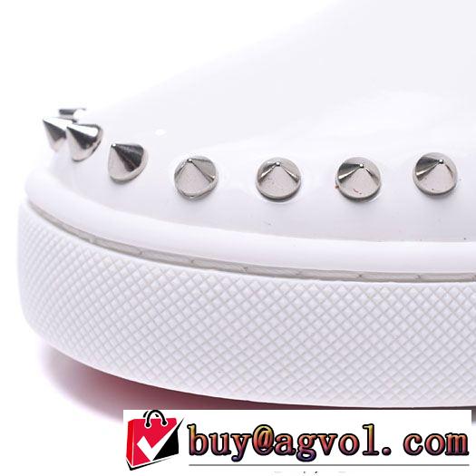 愛用者が多いルブタンコピーPIK BOAT PATENT白Christian Louboutinスリッポンローカットスポーティスニーカースパイク本革