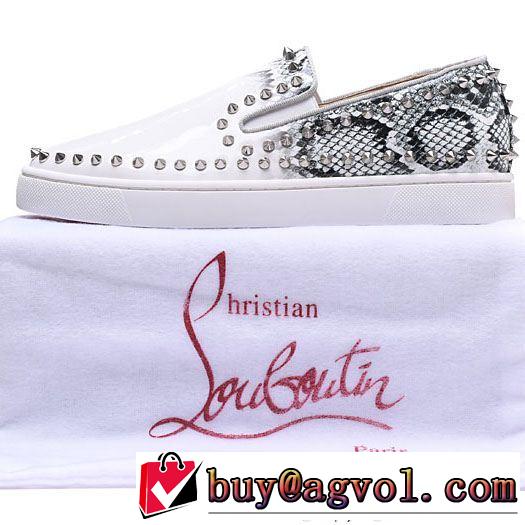 愛用者が多いルブタンコピーPIK BOAT PATENT白Christian Louboutinスリッポンローカットスポーティスニーカースパイク本革