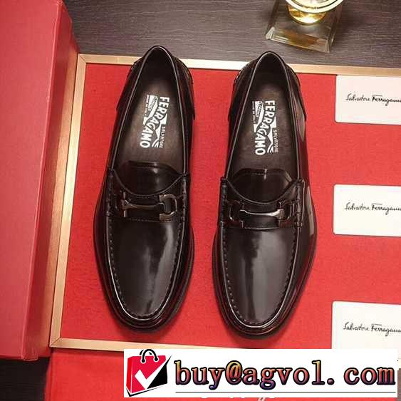 カジュアルシューズ ファッションの最先端！期間限定セール FERRAGAMO サルヴァトーレフェラガモ