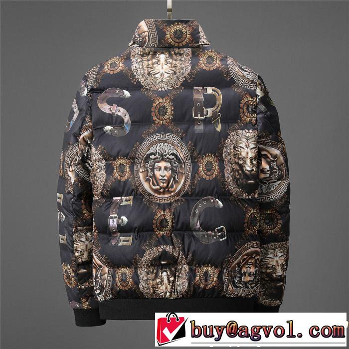ヴェルサーチ VERSACE ダウンジャケット 今年っぽいトレンド商品 2019新作セール