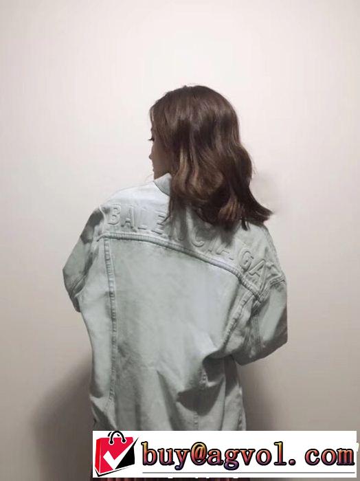  快適さと洗練された表情 デニムジャケット モデル大絶賛  バレンシアガ BALENCIAGA 海外先行発売！