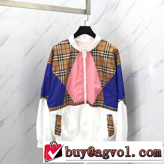 ダスター コート　数量限定再入荷　バーバリー BURBERRY  高級感が漂う　今年っぽくNEWファッション　