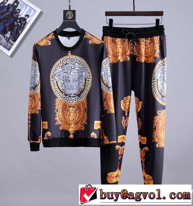  2018秋冬の定番新品到来! ヴェルサーチVERSACE 手頃価格 上下セット 2018秋冬の定番新品到来!