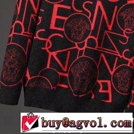 お気に入りアイテム 今年っぽいトレンド商品 ヴェルサーチ VERSACE プルオーバー