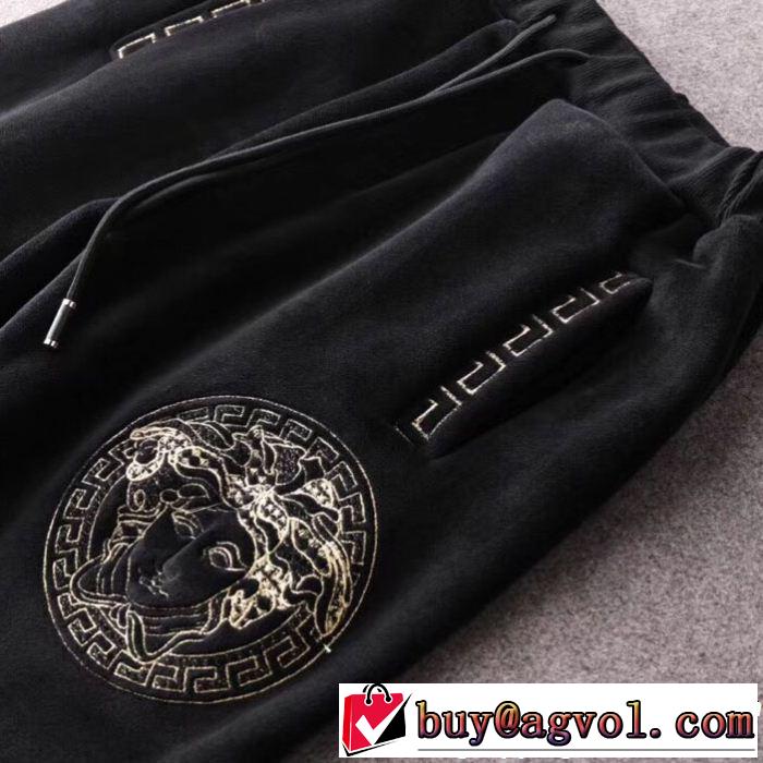 ヴェルサーチ VERSACE 上下セット オススメ新作商品 入手困難!!レア人気アイテム