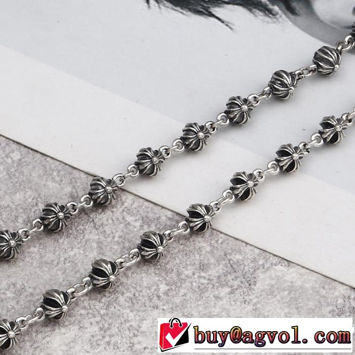 風通しの良いフレア ブレスレット オシャレな印象に クロムハーツ CHROME HEARTS 夏の大人カジュアルスタイル