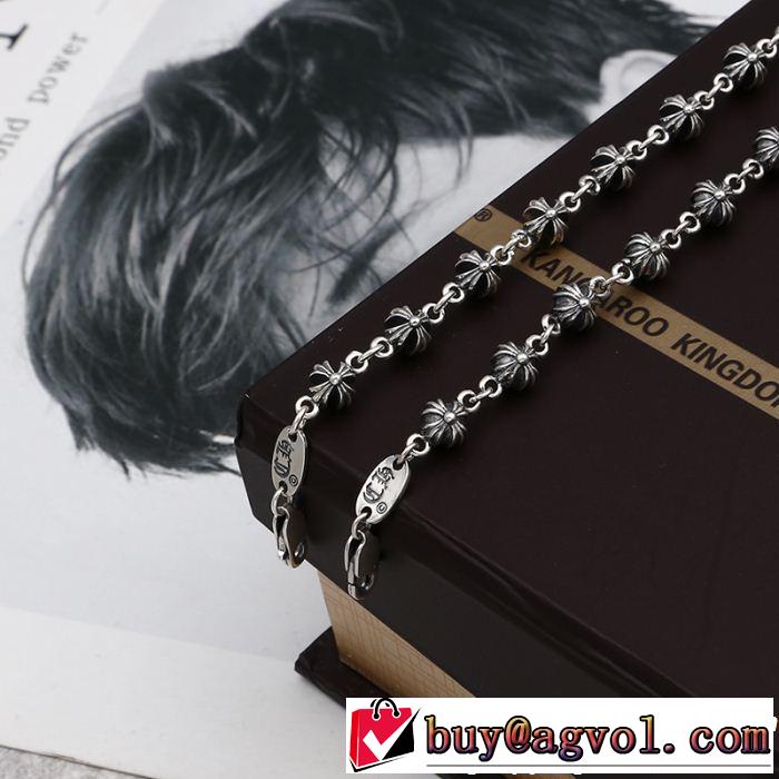 風通しの良いフレア ブレスレット オシャレな印象に クロムハーツ CHROME HEARTS 夏の大人カジュアルスタイル
