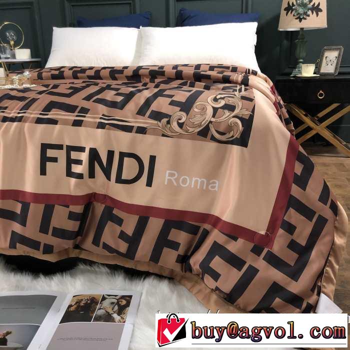 おすすめする注目トレンド フェンディ【2019秋冬】今きてる最先端ブランド FENDI 寝具4点セット