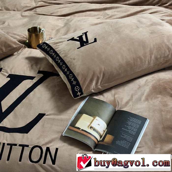 2019-2020秋冬のファッション ルイ ヴィトンファッショントレンドを早速チェック  LOUIS VUITTON 寝具4点セット
