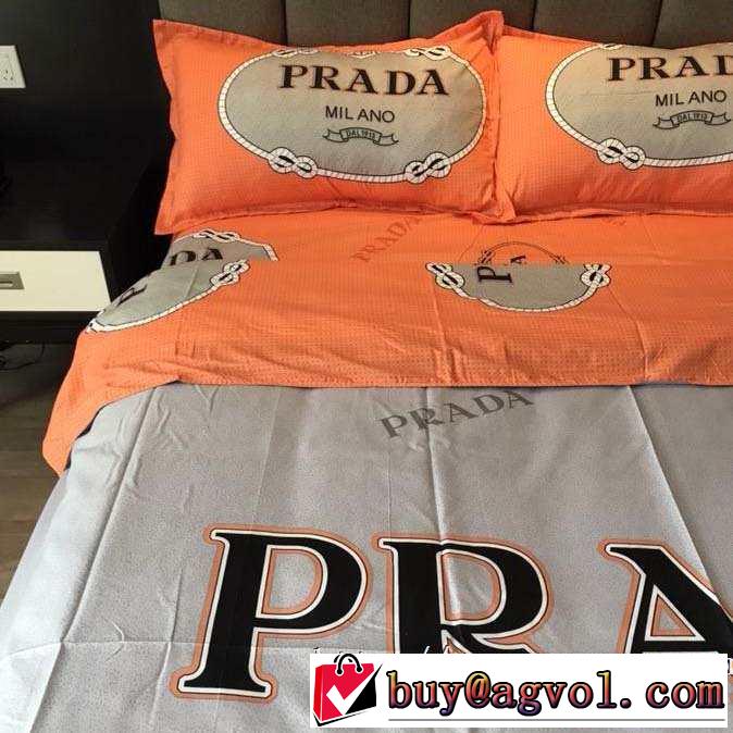 PRADA 寝具4点セット 人気ファッション雑誌でも掲載 プラダ 最速2019秋冬トレンドブランド