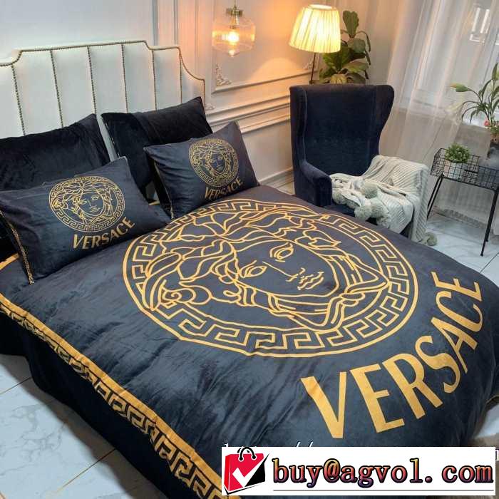 着心地もなめらかで快適 ヴェルサーチ 秋冬流行りファション VERSACE 寝具4点セット 2019aw