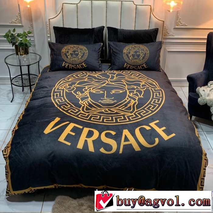 着心地もなめらかで快適 ヴェルサーチ 秋冬流行りファション VERSACE 寝具4点セット 2019aw