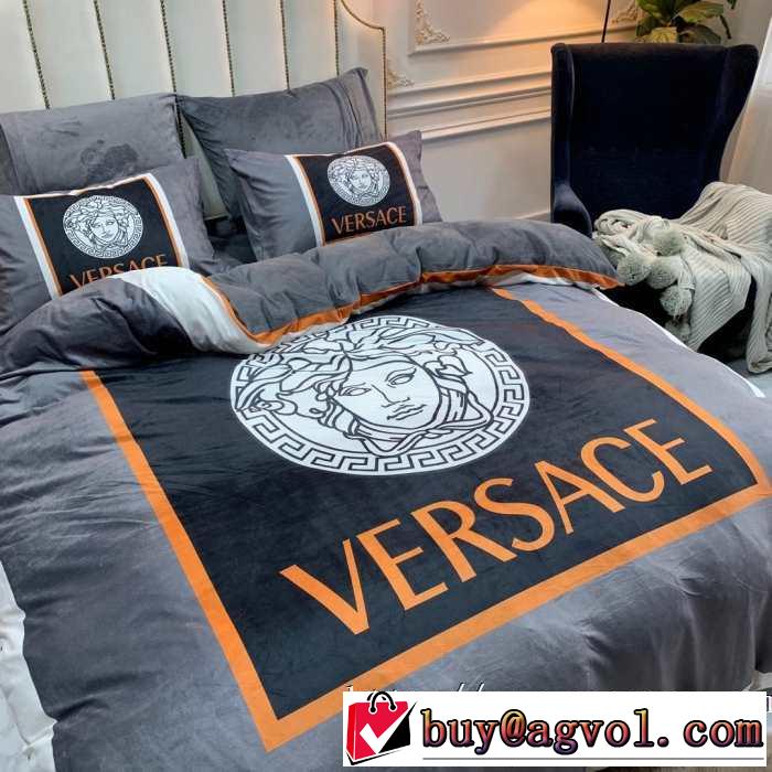 最新トレンドコーデおすすめ VERSACE 寝具4点セットヴェルサーチ  最速2019秋冬トレンドブランド