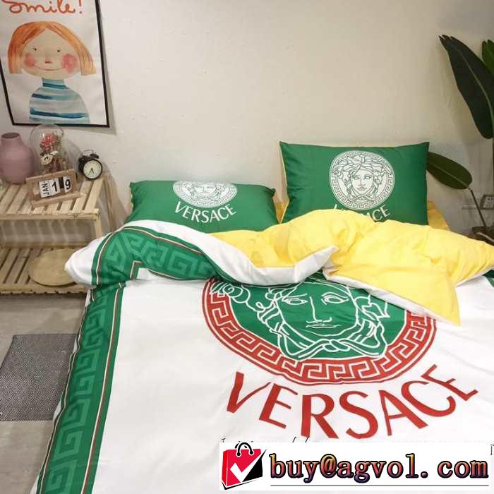 人気ブランドの秋冬新色 ヴェルサーチ 最重要！2019秋冬トレンド VERSACE 寝具4点セット