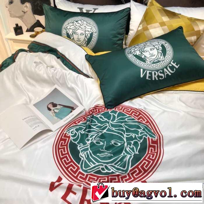 2019秋冬トレンド押さえておきたい ヴェルサーチ VERSACE 寝具4点セット 人気の秋冬新作再登場