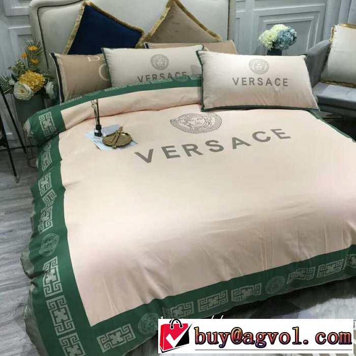 ヴェルサーチ 注目の秋ファッション一番 VERSACE 寝具4点セット 最速2019秋冬トレンドブランド