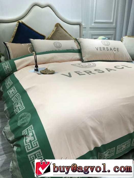 ヴェルサーチ 注目の秋ファッション一番 VERSACE 寝具4点セット 最速2019秋冬トレンドブランド