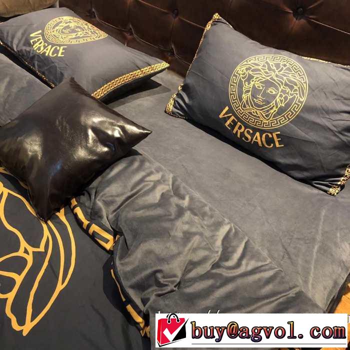秋冬に大注目のカラー ヴェルサーチ 2019秋断然ブランド推し VERSACE 寝具4点セット