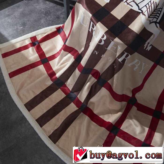 想像以上の柔らかさと軽量 バーバリー BURBERRY  超心地よい肌触り ブランケット 秋冬の寒さ対策