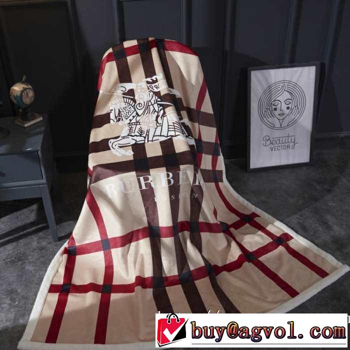 想像以上の柔らかさと軽量 バーバリー BURBERRY  超心地よい肌触り ブランケット 秋冬の寒さ対策