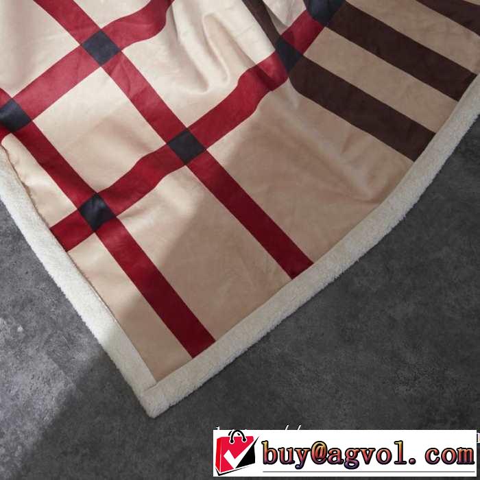 想像以上の柔らかさと軽量 バーバリー BURBERRY  超心地よい肌触り ブランケット 秋冬の寒さ対策