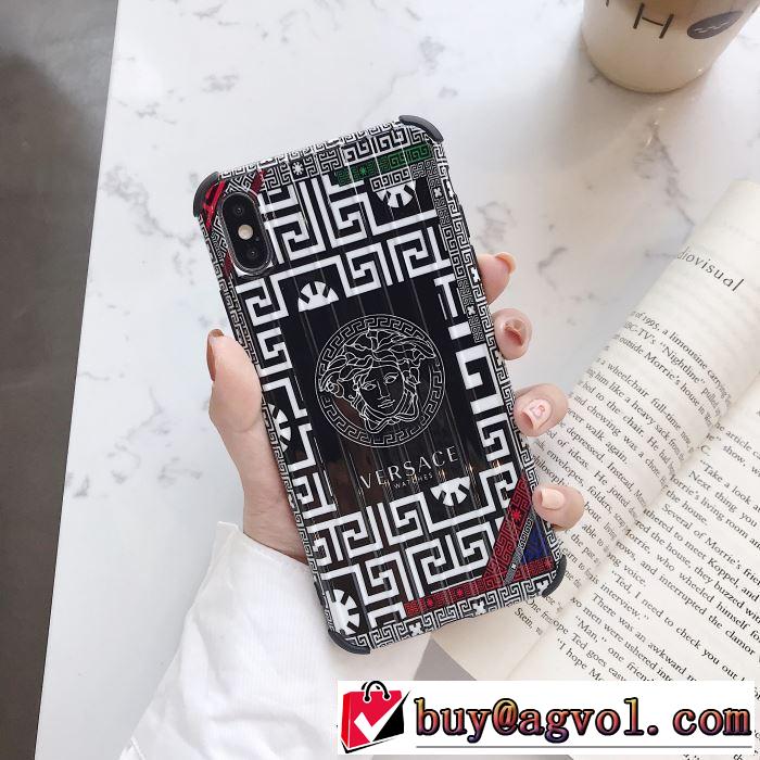 ヴェルサーチ今年注目すべき秋冬ファッション VERSACE2019トレンドアイテム激安  スマートフォンケース ヒットする秋冬コレクション