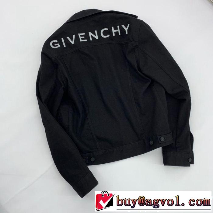 コート 2019年春夏シーズンの人気 優雅で都会的な装いに仕上げ ジバンシー GIVENCHY