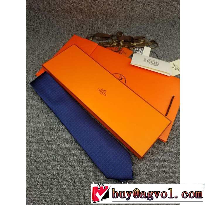 おしゃれ感度が高い秋冬トレンド エルメス HERMES ネクタイ 2019秋のファッショントレンドはこれ