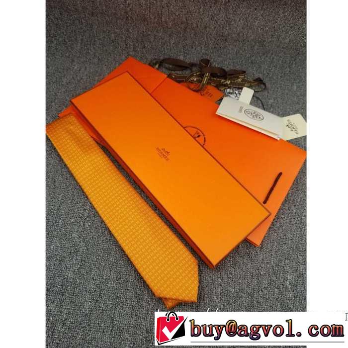 2019秋のファッショントレンドはこれ エルメス HERMES ネクタイ おしゃれさんはいち早く取り