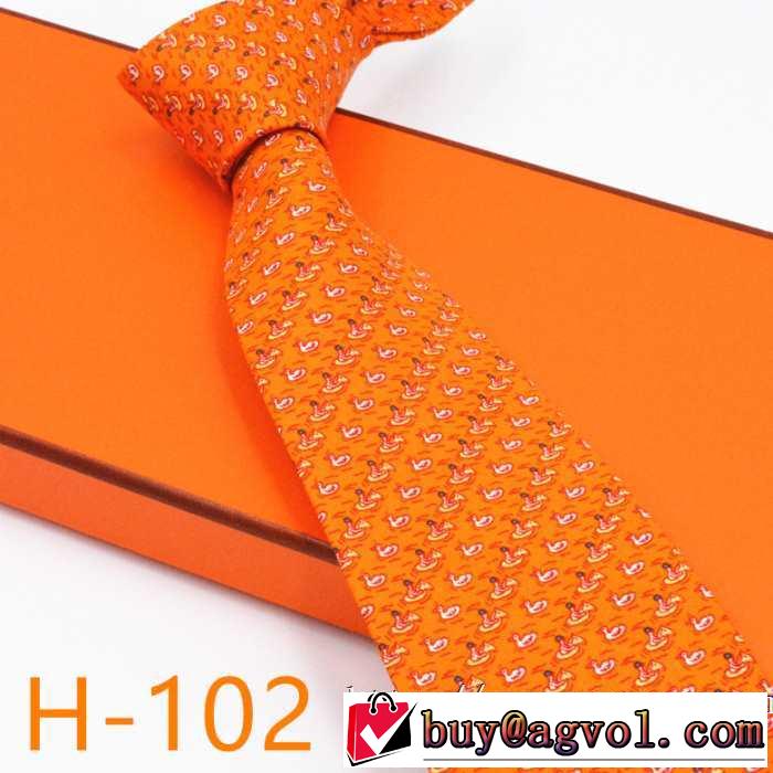 2019秋のファッショントレンドはこれ エルメス HERMES ネクタイ お洒落で秋冬注目トレンド