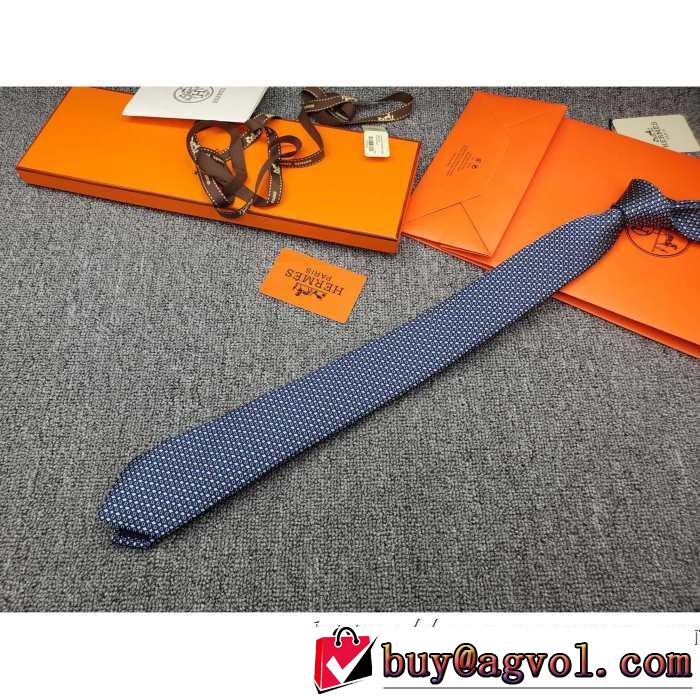 気になる2019年秋のファッション エルメス HERMES ネクタイ お洒落で秋冬注目トレンド