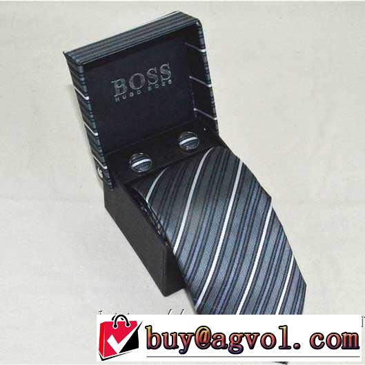 ヒューゴボス 2019秋に注目したい HUGO BOSS ネクタイ おしゃれ感度が高い秋冬トレンド