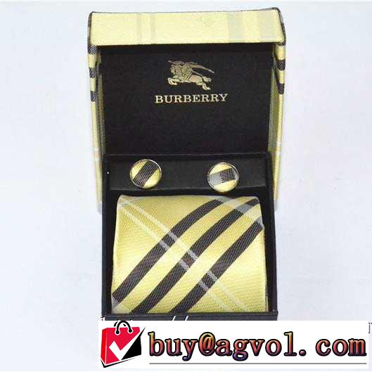 バーバリー おしゃれさんはいち早く取り BURBERRY ネクタイ  2019秋断然ブランド推し