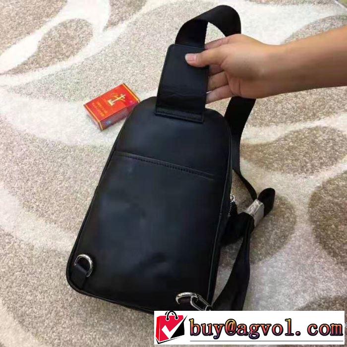 2019秋冬着こなし方おすすめ　ウエストバック 　おしゃれで機能性の高いバリー BALLY　オシャレな秋冬コーデスタイル
