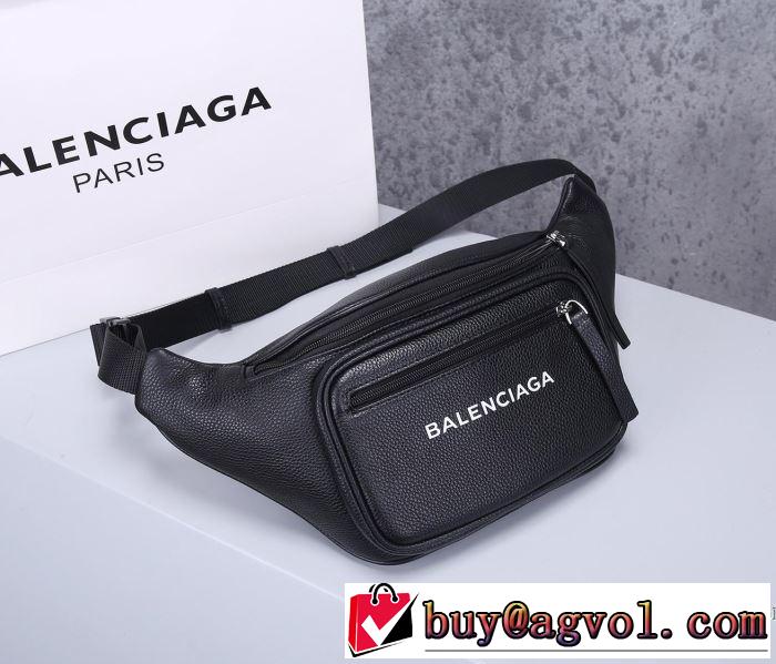 秋冬コーデと相性がいい バレンシアガ おしゃれなファッションコーデ BALENCIAGA ウエストポーチ 2019トレンド秋冬おすすめ安い
