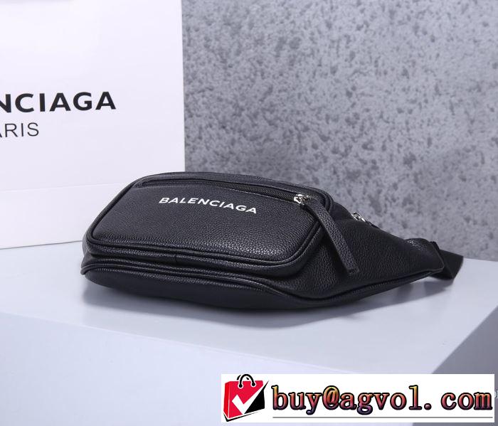 秋冬コーデと相性がいい バレンシアガ おしゃれなファッションコーデ BALENCIAGA ウエストポーチ 2019トレンド秋冬おすすめ安い