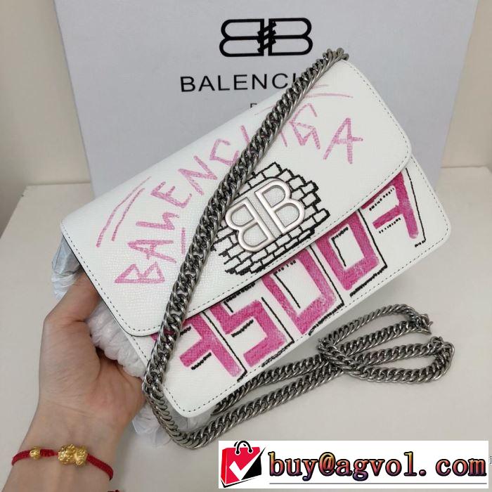 ミニバッグ秋冬にお世話になる定番  バレンシアガ優しいのに存在感  BALENCIAGA 【最新】2019年秋冬のトレンド速報