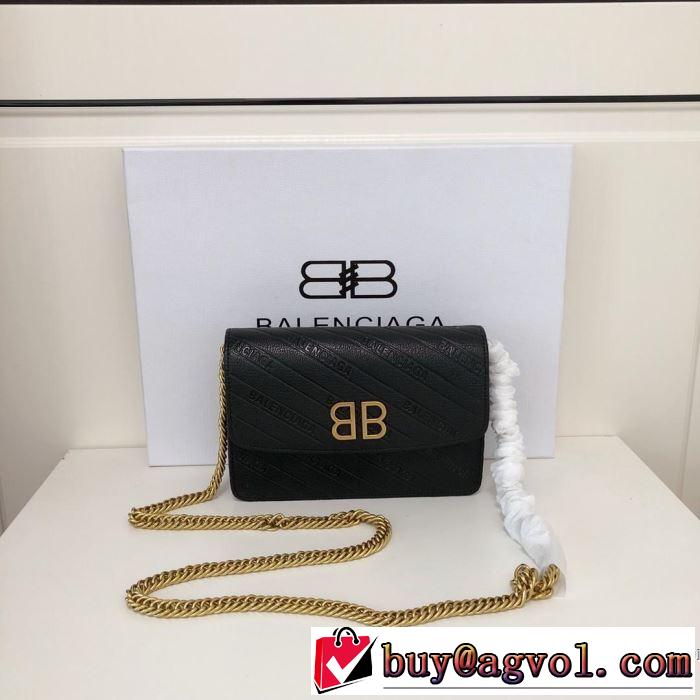 バレンシアガ秋冬から人気継続中  BALENCIAGA最速2019秋冬トレンドブランド ミニバッグ シンプルに着こなしたい