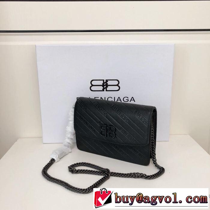 バレンシアガ秋冬から人気継続中  BALENCIAGA最速2019秋冬トレンドブランド ミニバッグ シンプルに着こなしたい