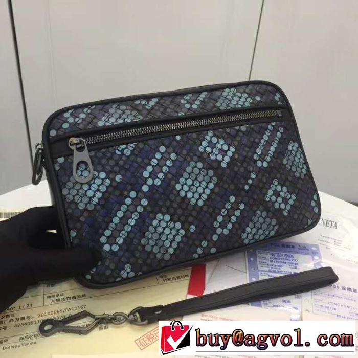 ポーチ 大人カジュアル夏ファッション2019 ボッテガ ブランド BOTTEGA VENETA 暑い季節も大活躍