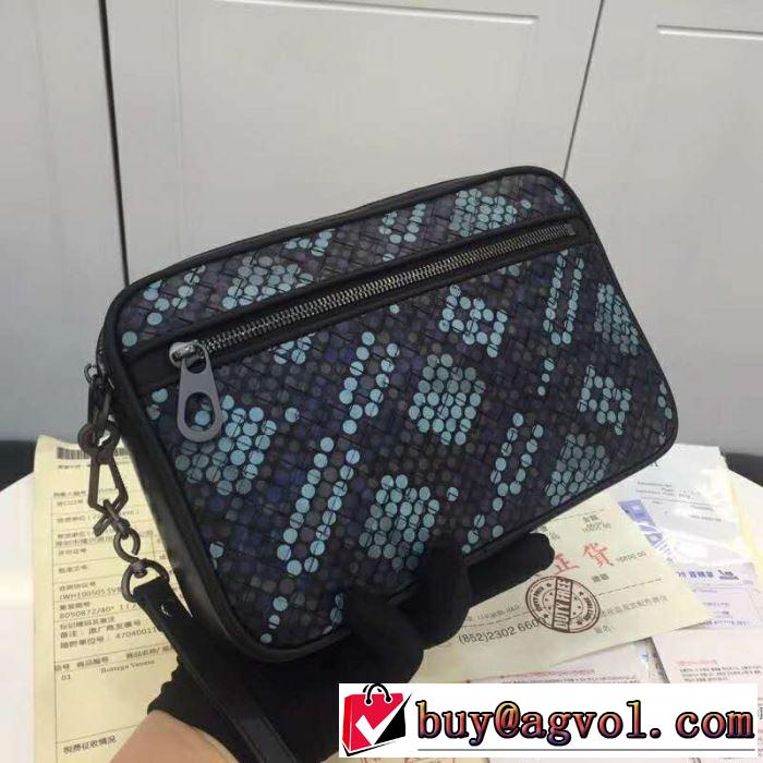 ポーチ 大人カジュアル夏ファッション2019 ボッテガ ブランド BOTTEGA VENETA 暑い季節も大活躍