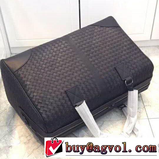 2019春夏の大注目トレンド ボッテガ ブランド BOTTEGA VENETA ビジネスバッグ おしゃれデザインも大人気
