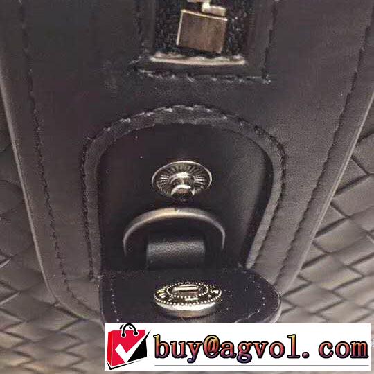 2019春夏の大注目トレンド ボッテガ ブランド BOTTEGA VENETA ビジネスバッグ おしゃれデザインも大人気