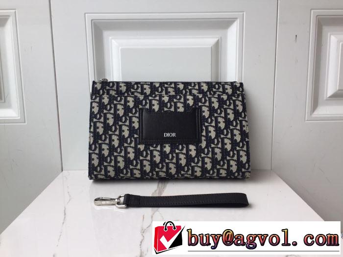 ディオール DIOR ポーチ 2019年春夏流行ファッション 春夏シンプルファッションでOK！