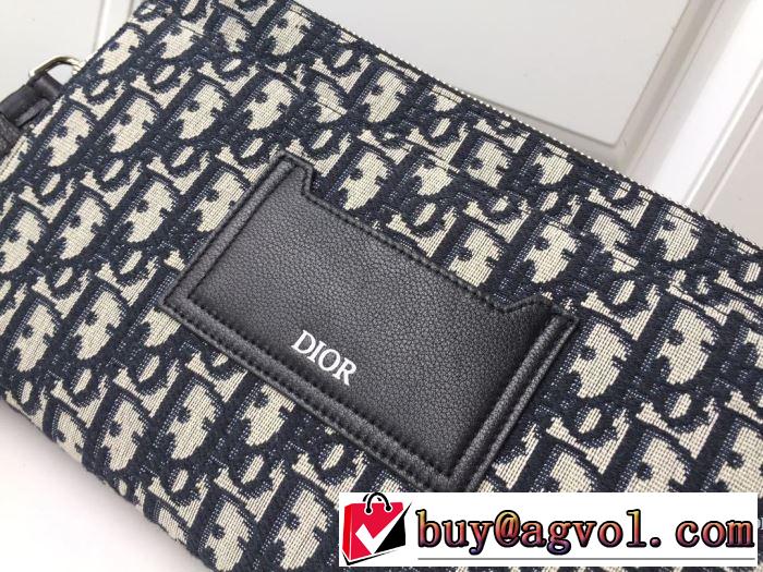 ディオール DIOR ポーチ 2019年春夏流行ファッション 春夏シンプルファッションでOK！