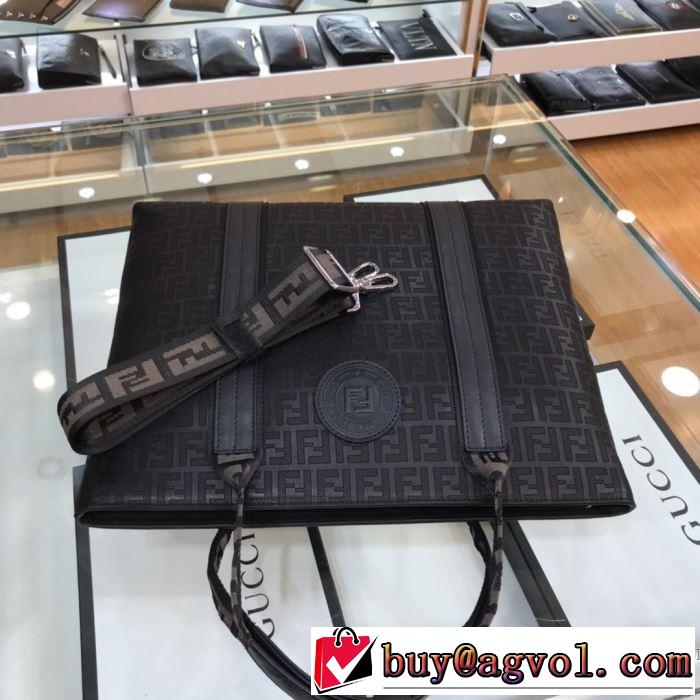 ハンドバッグ 大人っぽさや重厚感をカジュアル　フェンディとにかく暖かい防寒着おすすめ　FENDI　2019/2020年最新のブランド新品