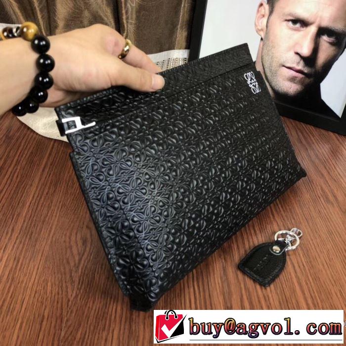 毎日はちょっとイイ秋冬新品 ロエベ LOEWE  ファッショントレンドを早速チェック ポーチ  2020秋冬流行ファション