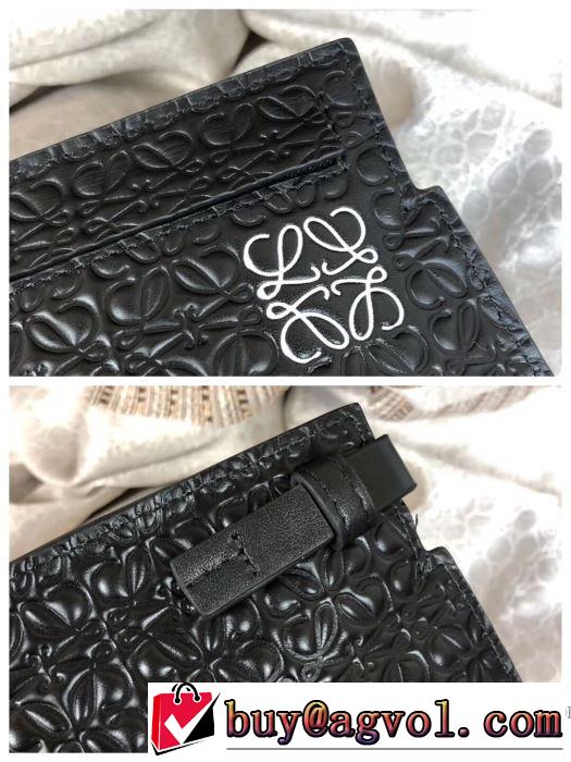 毎日はちょっとイイ秋冬新品 ロエベ LOEWE  ファッショントレンドを早速チェック ポーチ  2020秋冬流行ファション