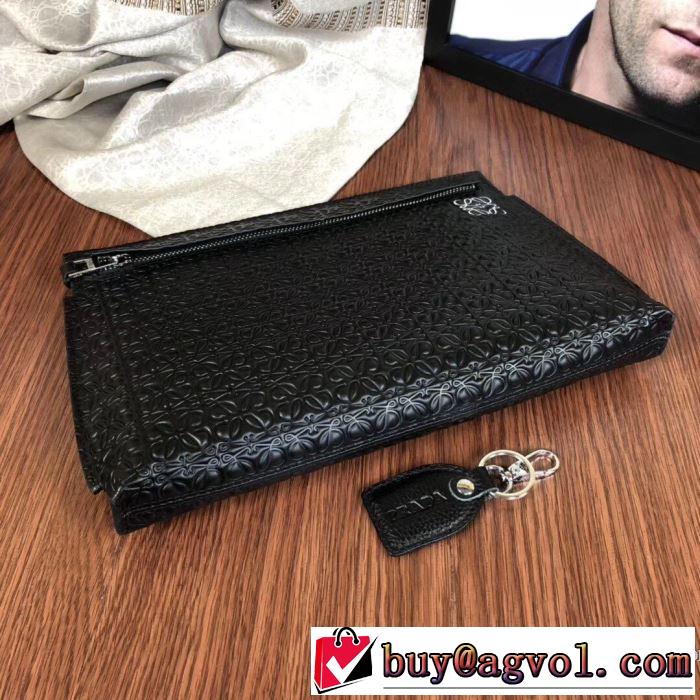 毎日はちょっとイイ秋冬新品 ロエベ LOEWE  ファッショントレンドを早速チェック ポーチ  2020秋冬流行ファション